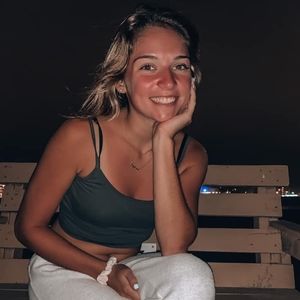 Meet your Posher, Danielle